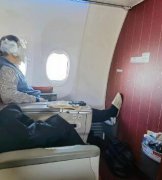 海航回应飞机上一旅客吸电子烟,目前